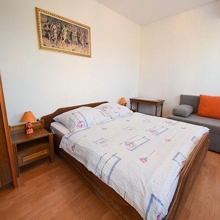 Apartment Toni Malinska Extérieur photo